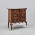 1307 3143 CHEST OF DRAWERS